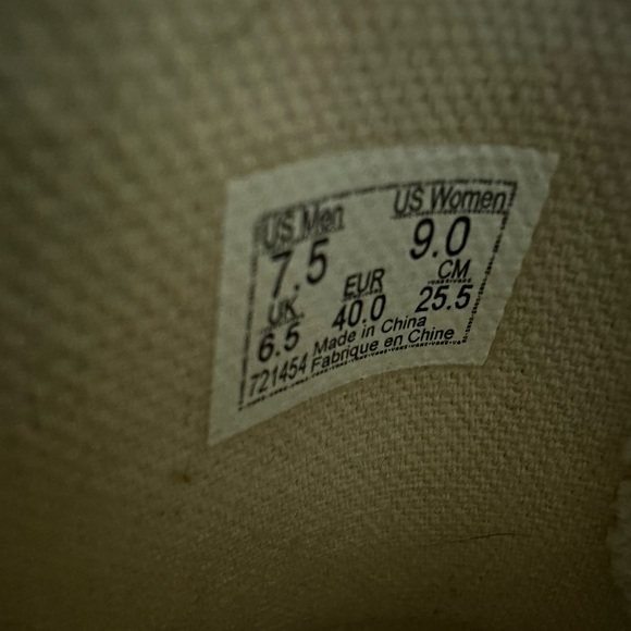 Vans Disney Mickey Minnie Special Edition - Picture 4 of 6